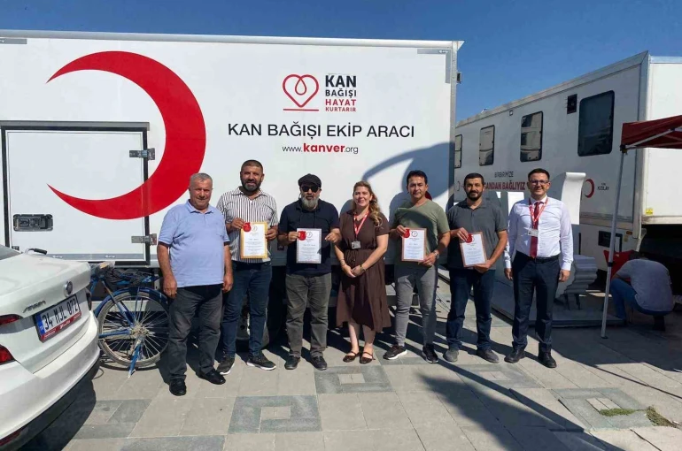 Karapınar’da kan bağışçılarına madalya