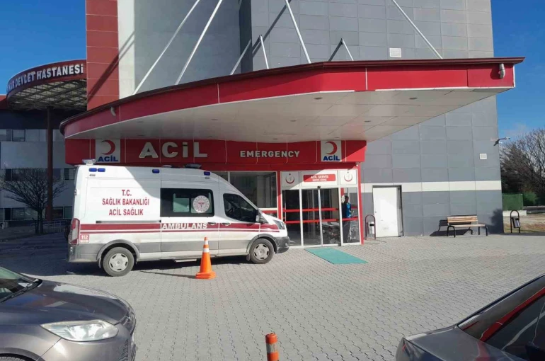 Karapınar’da otomobil kamyonete çarptı: 1 yaralı 