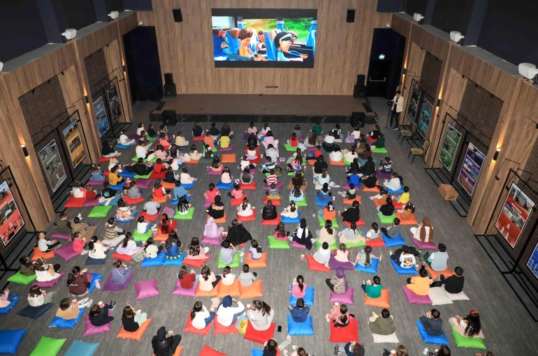 Karatay Belediyesi, Ara Tatilde Öğrencileri Sinema Etkinliğiyle Buluşturdu