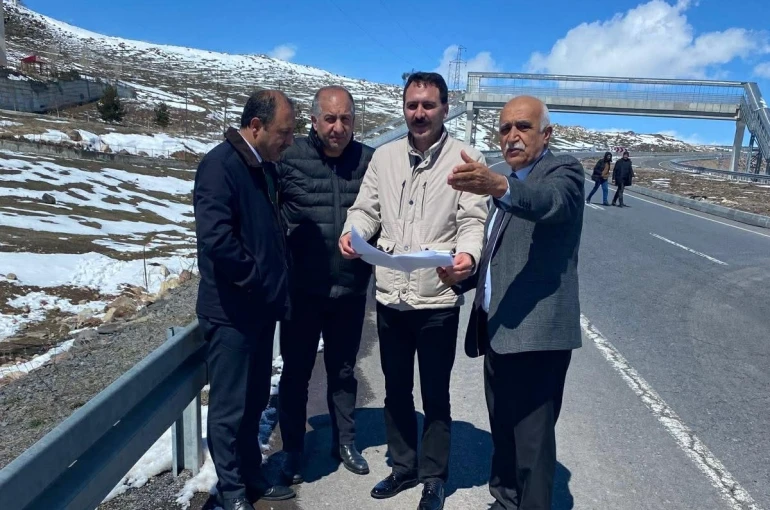 Karayolları Çıldır’da bağlantı yolları için çalışma başlattı 