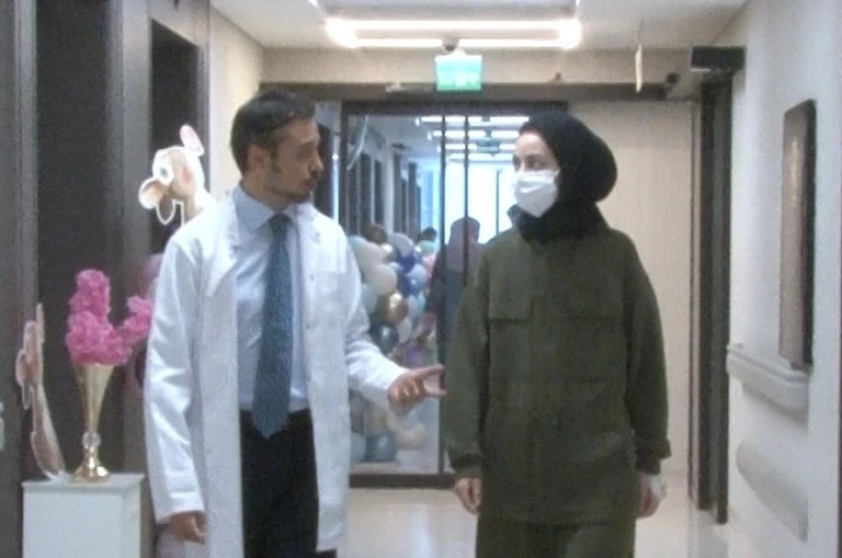 Karın şişliğinin diyetle geçeceğini sandı: 5 kiloluk kist çıktı