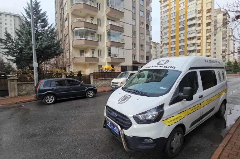 Karısını öldüremeyince, görevlinin karısını öldürdü