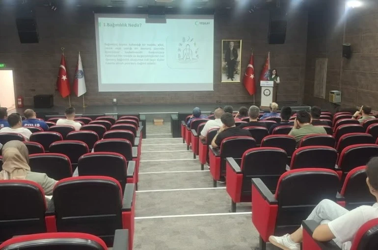 Kars emniyet personeline kumar bağımlılığı eğitimi ve YEDAM tanıtımı 