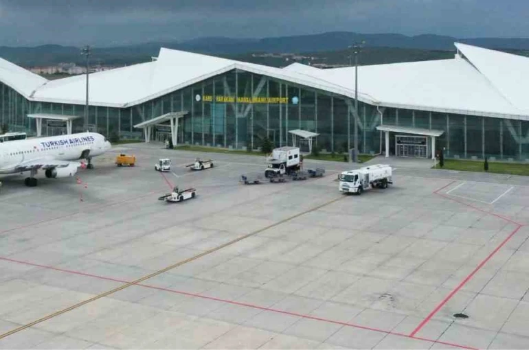 Kars Harakani Havalimanı’nda 7 ayda 365 bin 939 yolcuya hizmet verildi