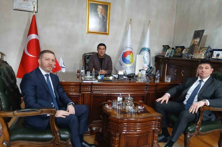 Kars’ta Türkiye-Azerbaycan ekonomik iş birliği masaya yatırıldı 