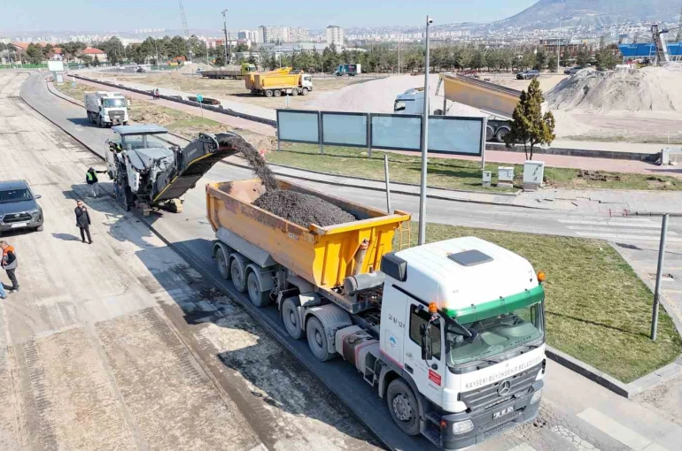 Kartal KAvşağı’nda hummalı çalışma 