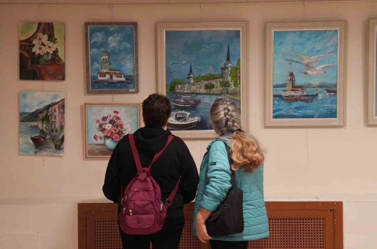 Kartal’da açılan "Atölye No 10 Karma Yağlı Boya Resim Sergisi" ziyaretçilerini bekliyor