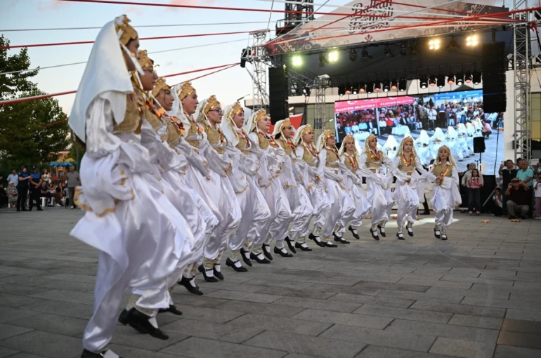 Kartepe’de Balkan esintisi 