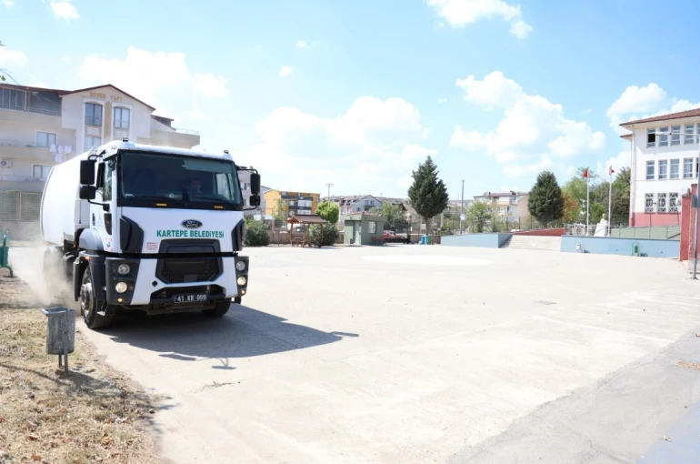 Kartepe’de okullar yeni döneme hazırlanıyor 