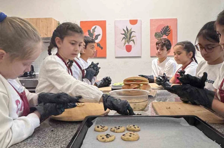 Kartepe’deki ilkokulda "Türkiye Yüzyılı Maarif Modeli" ile çok yönlü eğitim 