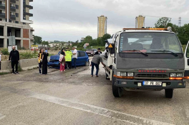 Kastamonu 5 araçlı zincirleme kaza: 5 yaralı