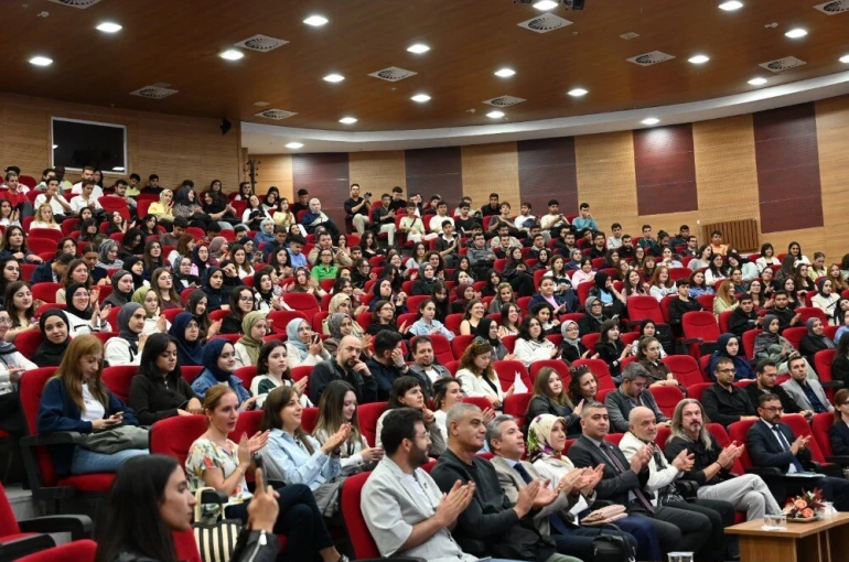 Kastamonu Üniversitesi’nde oryantasyon programı devam ediyor 