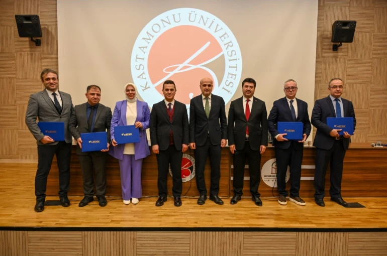 Kastamonu Üniversitesi’ndeki programlara MEDEK akreditasyon belgeleri verildi 