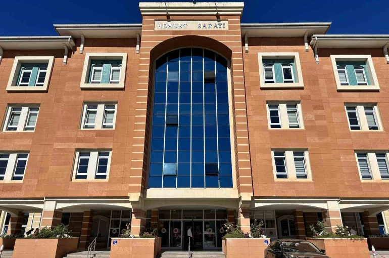 Kastamonu’da metamfetiman ile yakalanan 5 sanığın yargılanmasına devam edildi 