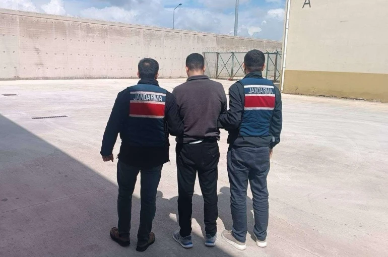 Kasten yaralama suçundan aranan şahsı jandarma yakaladı 