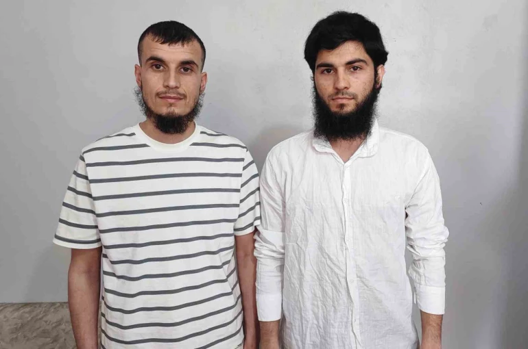 Kavgada bıçaklanan şahıs kan parası olarak 100 deve istedikleri ve kundaklama iddialarını yalanladı 