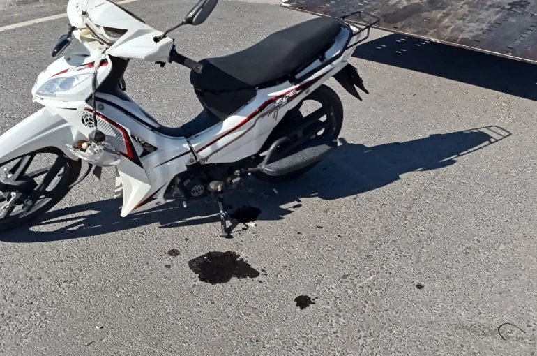 Kavşakta otomobil ile motosiklet çarpıştı: 1 yaralı 