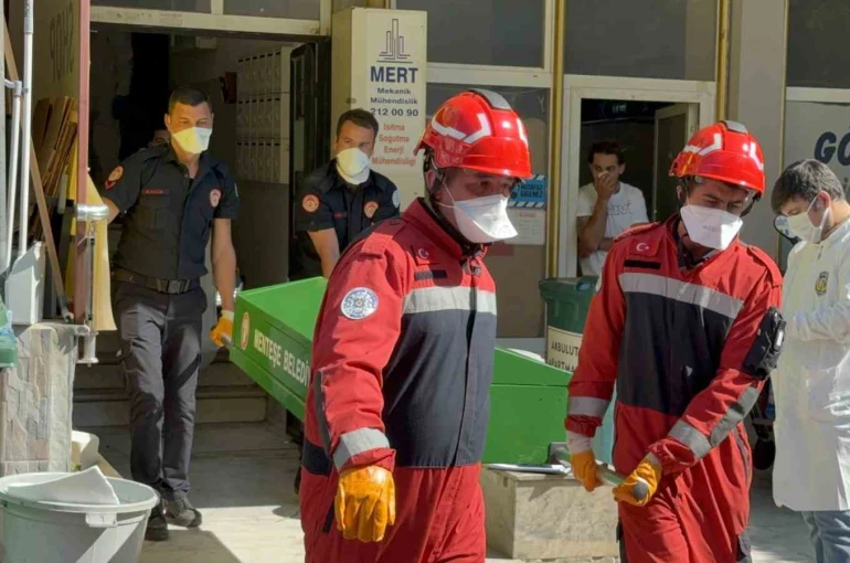 Kayıp yaşlı adam asansör boşluğunda ölü bulundu 