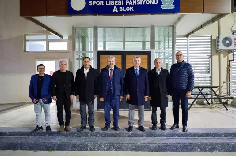 Kaymakam Abay, Ramazan’ın ilk iftarında öğrencilerle buluştu