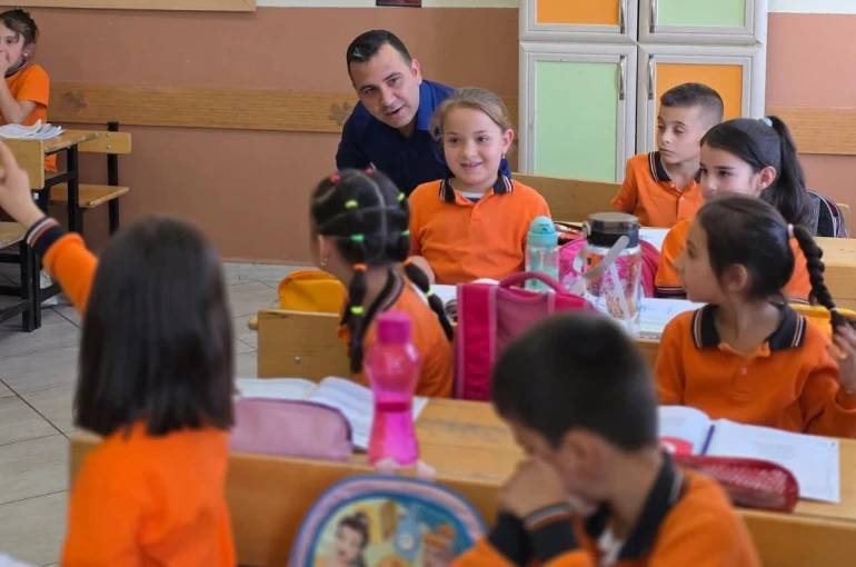 Kaymakam Algın’dan Yeşilova Köyü İlkokulu’na ziyaret 