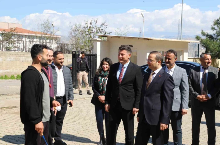 Kaymakam Baycar, öğrencilerle geleceği konuştu 