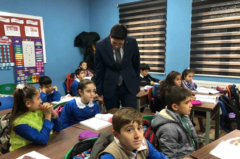 Kaymakam Fatih Erdoğan’dan köy okullarına ziyaret 