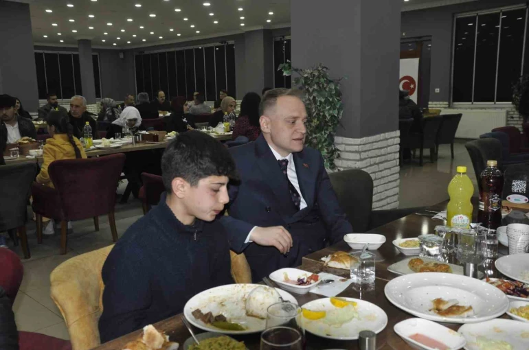 Kaymakam Koşansu şehit aileleri ve gazilerle iftarda buluştu 