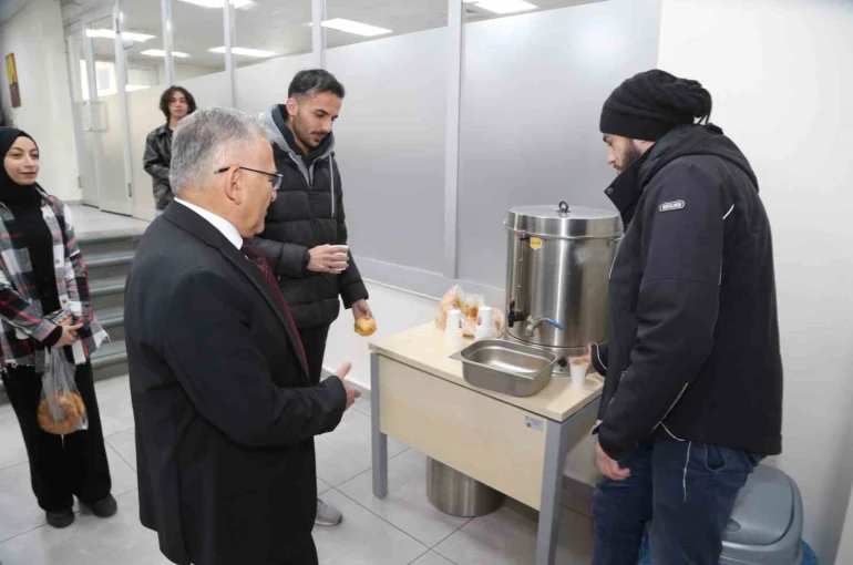 Kayseri Büyükşehir’den öğrencilere 1,4 milyon bardak sıcak çorba desteği 