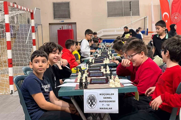 Kayseri Okul Sporları Satranç İl Birinciliği başladı