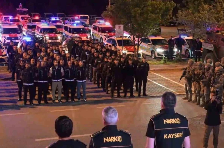 Kayseri polisi tarihi operasyona bu sözlerle başladı: "Bugün Kayseri’nin huzuru, asayişi ve güvenliği açısından tarihi bir gün"
