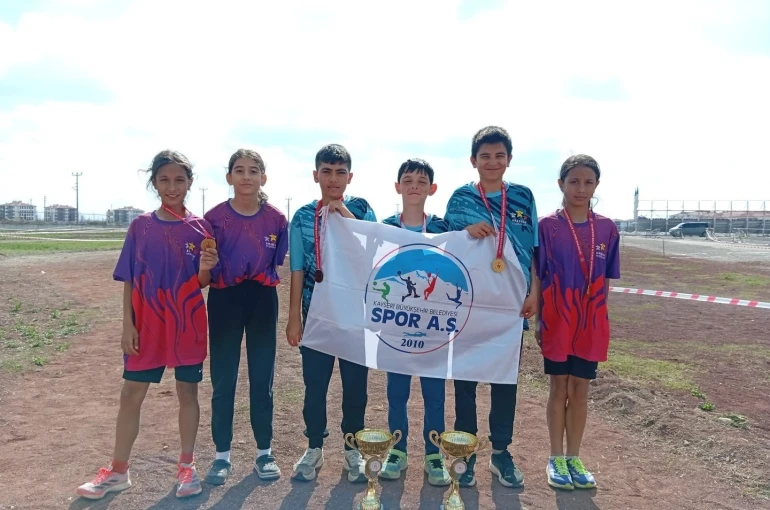 Kayseri Spor A.Ş. takım halinde şampiyon 