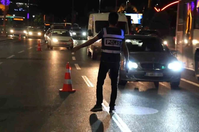 Kayseri’de 725 polis ile huzur-asayiş uygulaması