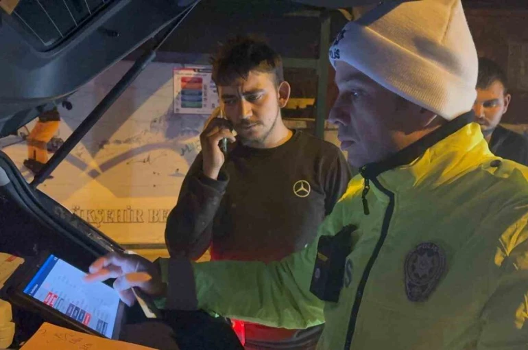 Kayseri’de ehliyetsiz oto tamircisi, araç sahibinden habersiz test sürüşüne çıktı 