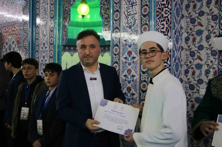 Kayseri’de imam hatip öğrencileri mesleki yarışmalarda ter döktü 