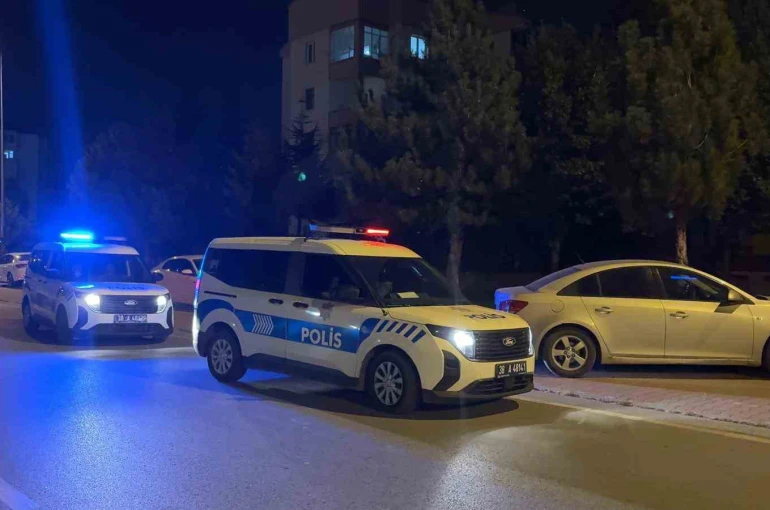 Kayseri’de komşular arası kaldırım taşlı kavga: 1 ağır yaralı