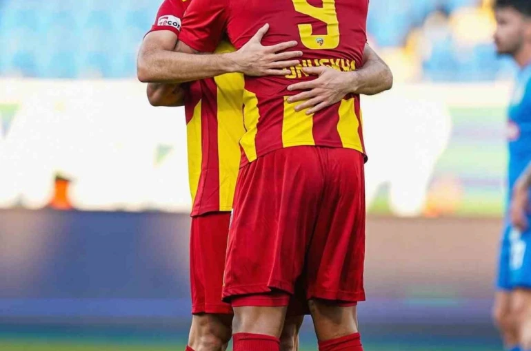 Kayserispor deplasmanda ilk kez kazandı 