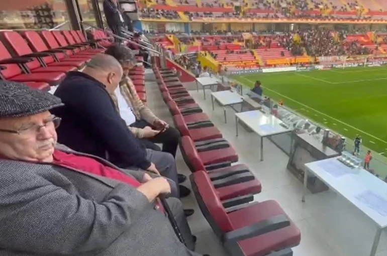 Kayserispor eski başkanlarından ’Kebapçı Hilmi’ statta 