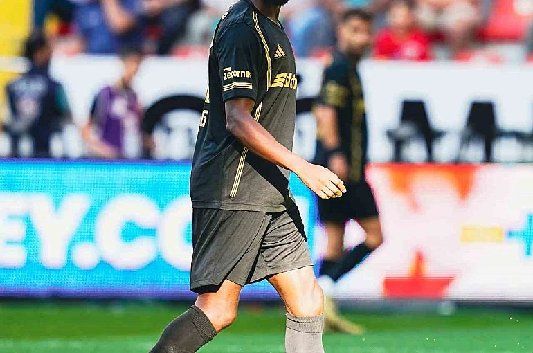 Kayserispor Gideon Jung ile yollarını ayırdı 