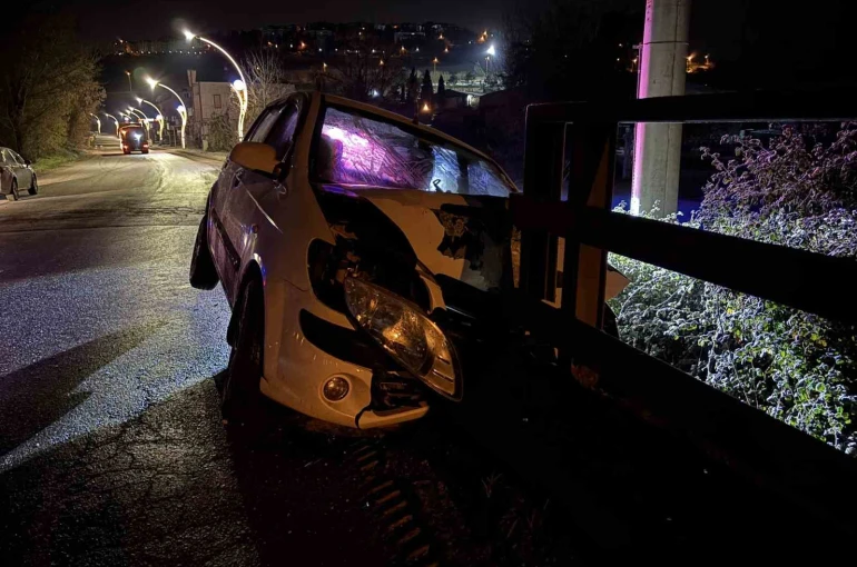 Kaza yapan sürücü aracı bırakıp kayıplara karıştı 