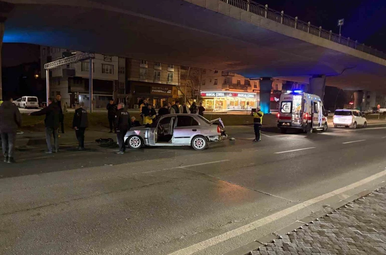 Kaza yapan sürücünün yakını sinir krizi geçirdi 