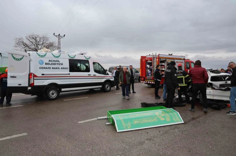 Kazada eşi ve 2 çocuğunu kaybeden anne de yaşam mücadelesini kaybetti 