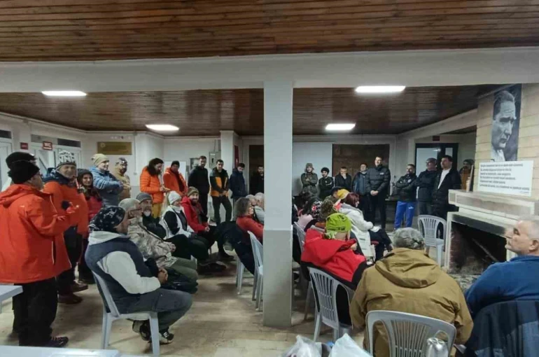 Kazıkbeli Savaşı anısına Honaz Dağı’na zirve tırmanışı