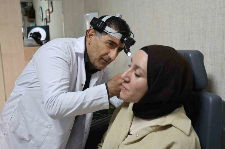 KBB Uzmanı Özbay: "Mevsim geçişlerinde üst solunum yolu enfeksiyonları diğer mevsimlere göre biraz daha sık görülmektedir" 