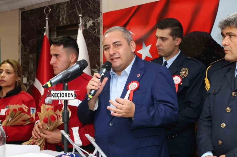 Keçiören Belediyesi’nden ‘İtfaiyeciler Haftası’nda huzurevi sakinlerine anlamlı ziyaret 