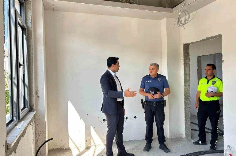 Kemah’ta İlçe Emniyet Amirliği hizmet binası inşaatı sürüyor 