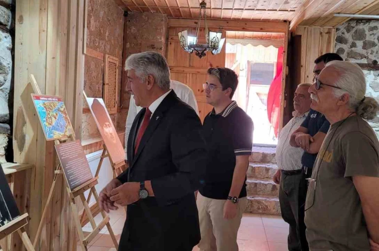 Kemaliye’de "Atatürk ve Çanakkale Muharebeleri" konulu fotoğraf sergisi 