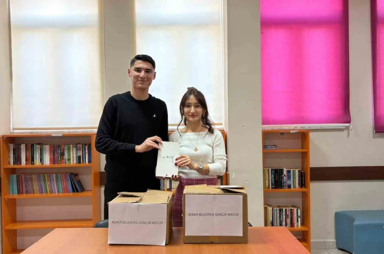 Kemer Belediyesi Gençlik Meclisi’nden anlamlı bağış