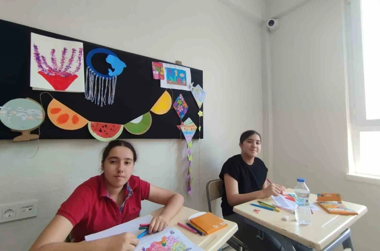 Kemer’de özel bireyler Mola Evi’nde sosyalleşiyor