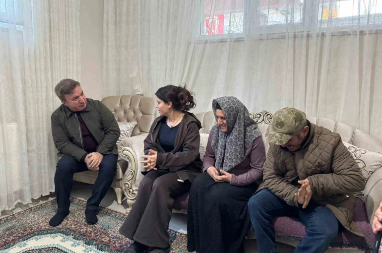 Kendi hayallerini erteledi, kardeşlerine hayat oldu 