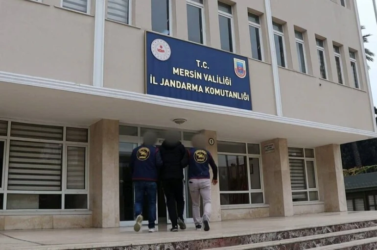 Kendilerini MİT görevlisi tanıtan telefon dolandırıcıları jandarma ekiplerince yakalandı 